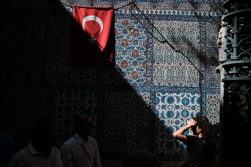 Shadow on Iznik Tiles
